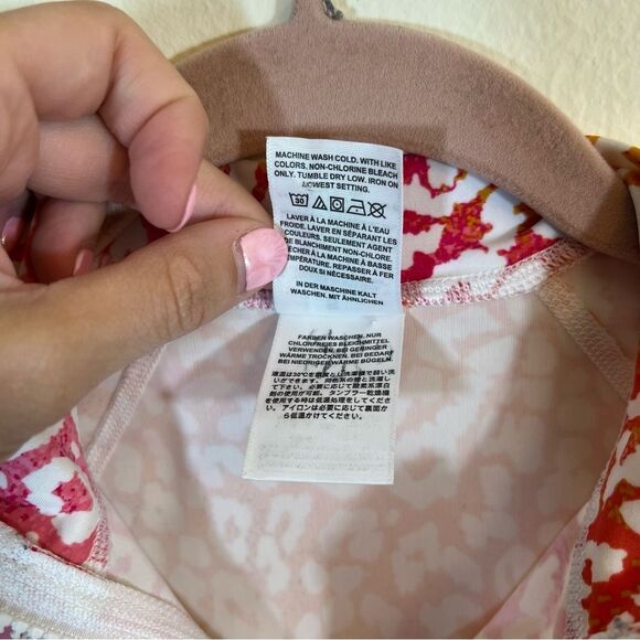 ✨ J. Crew Women’s Pink Orange Cheetah Leopard Rash Guard Small - Picture 5 of 12